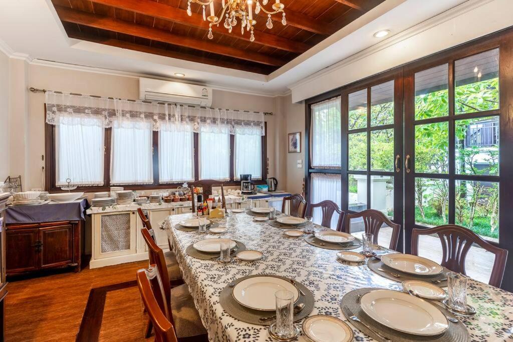 Sclass Villa & Swimming Pool , 10 Min From Airport شيانغ ماي المظهر الخارجي الصورة